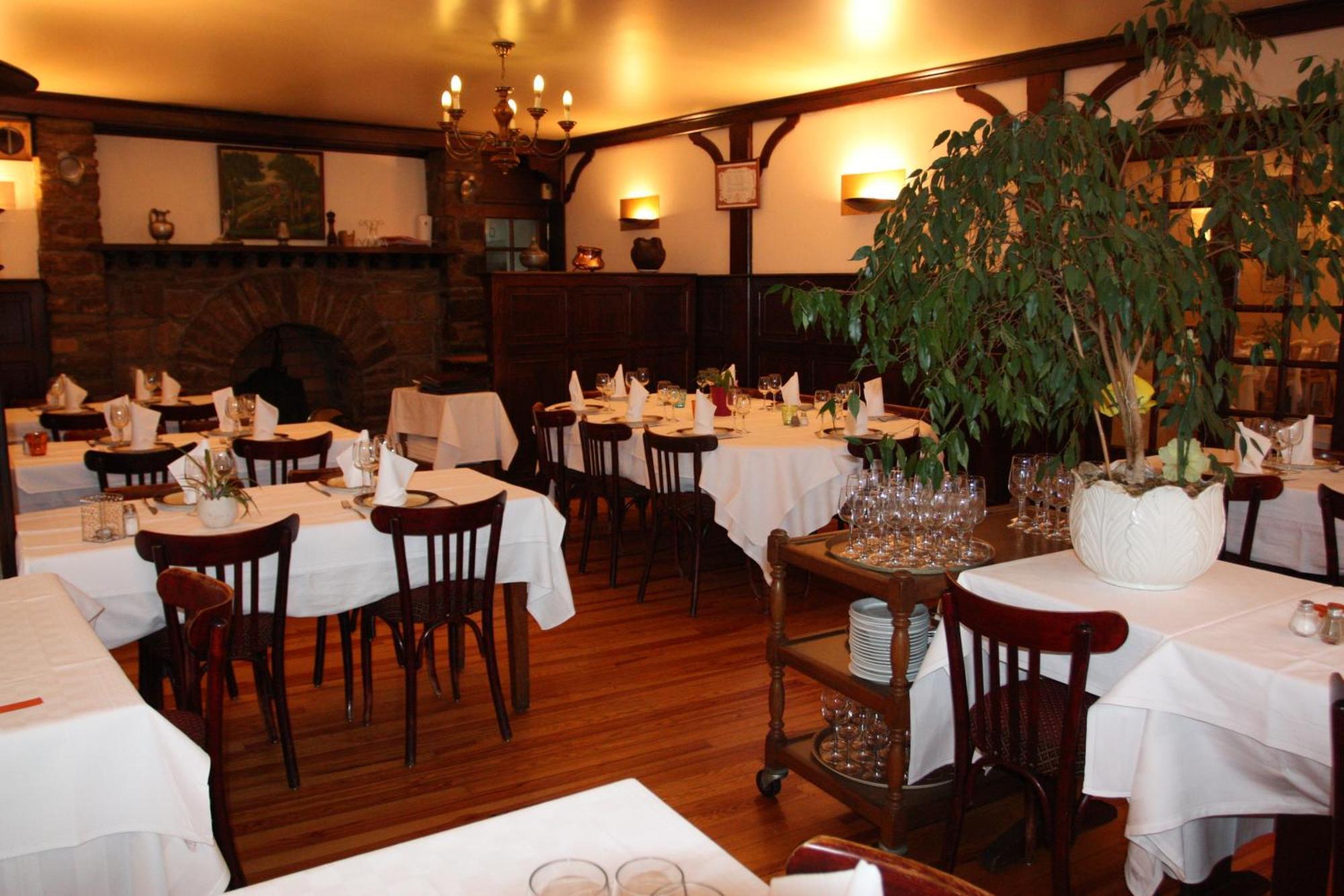 Logis Hotel Restaurant Des Voyageurs Pont-de-Salars Cameră foto